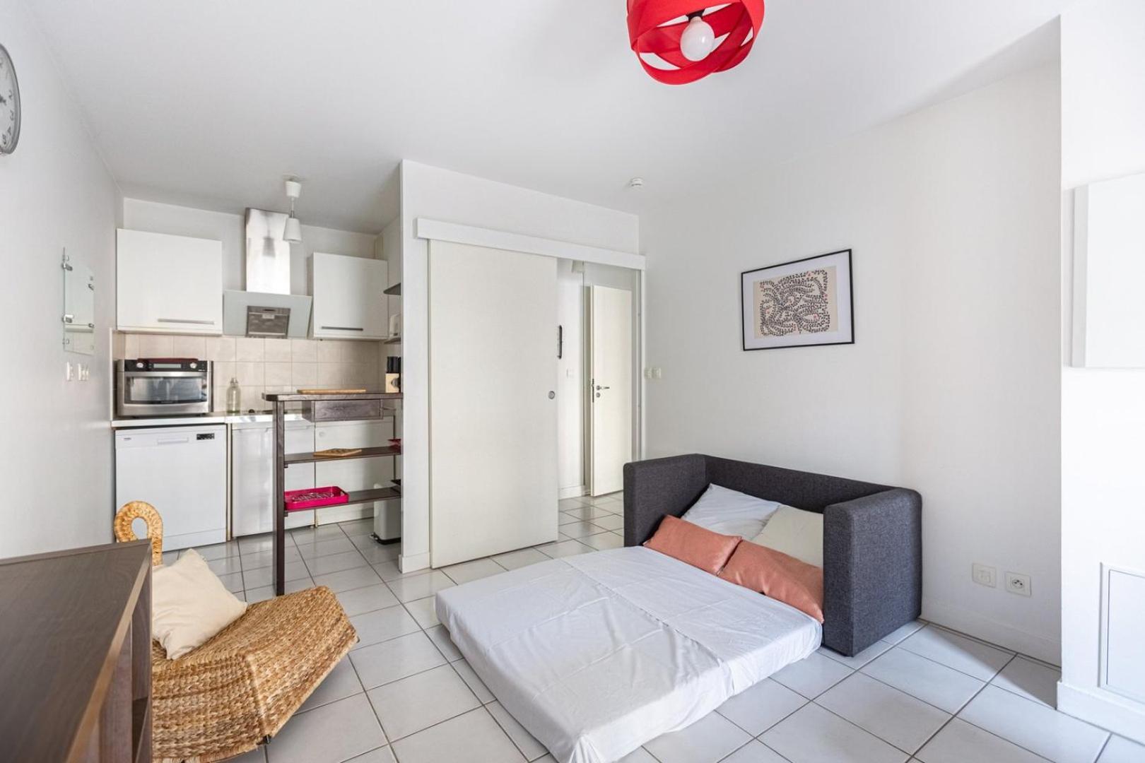 Apartamento GuestReady - Cours du Médoc's flat Burdeos Exterior foto